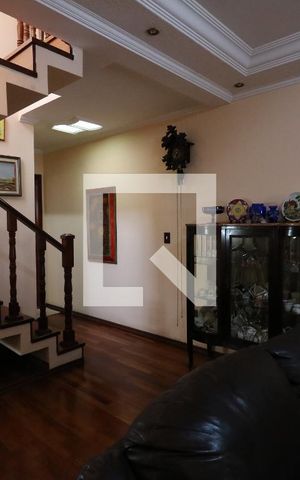 Casa à venda com 192m², 3 quartos e 4 vagasSala
