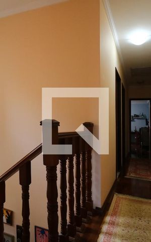 Casa à venda com 192m², 3 quartos e 4 vagasCorredor dos Quartos