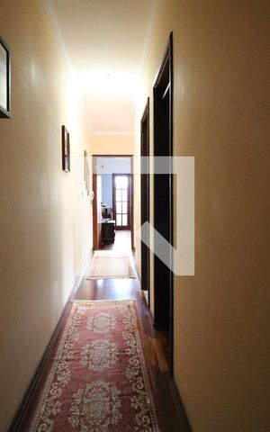 Casa à venda com 192m², 3 quartos e 4 vagasCorredor dos Quartos