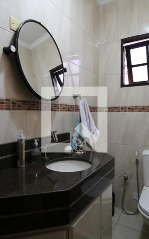 Casa à venda com 192m², 3 quartos e 4 vagasLavabo