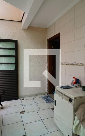 Casa à venda com 192m², 3 quartos e 4 vagasÁrea de Serviço