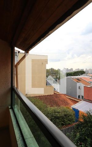 Casa à venda com 192m², 3 quartos e 4 vagasSacada do Quarto 1