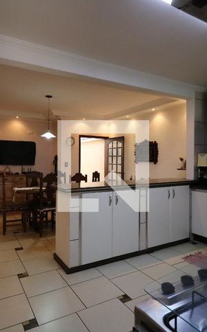 Casa à venda com 192m², 3 quartos e 4 vagasCozinha