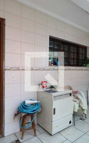 Casa à venda com 192m², 3 quartos e 4 vagasÁrea de Serviço