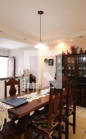 Casa à venda com 192m², 3 quartos e 4 vagasCozinha