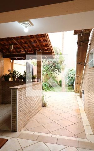 Casa à venda com 192m², 3 quartos e 4 vagasÁrea Social - Churrasqueira