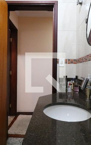 Casa à venda com 192m², 3 quartos e 4 vagasLavabo
