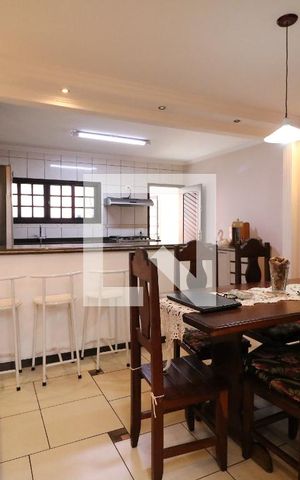 Casa à venda com 192m², 3 quartos e 4 vagasCozinha