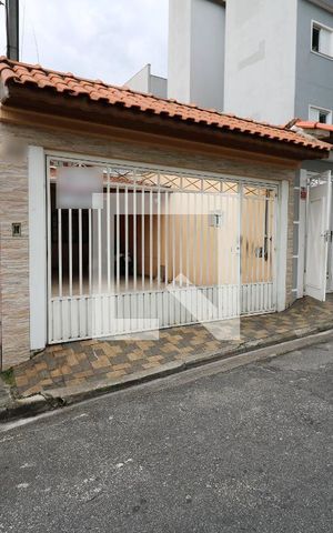 Casa à venda com 192m², 3 quartos e 4 vagasFachada