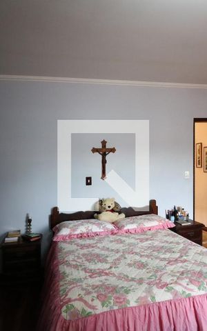 Casa à venda com 192m², 3 quartos e 4 vagasSuíte