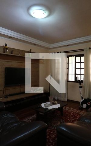 Casa à venda com 192m², 3 quartos e 4 vagasSala