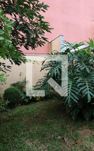Casa à venda com 192m², 3 quartos e 4 vagasQuintal e Jardim