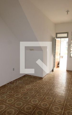 Casa de condomínio para alugar com 64m², 2 quartos e sem vagaSala