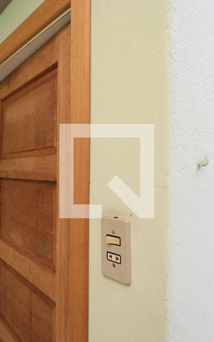 Casa à venda com 85m², 3 quartos e sem vagaBanheiro de serviço