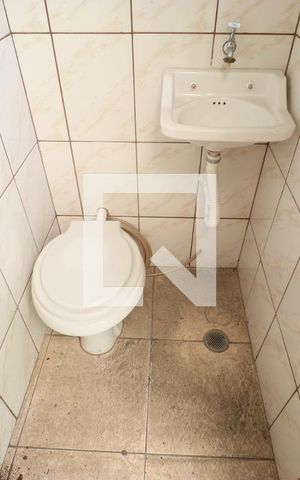Casa à venda com 85m², 3 quartos e sem vagaBanheiro de serviço