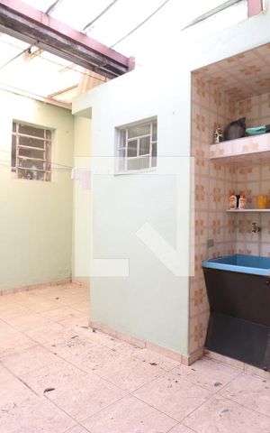 Casa à venda com 85m², 3 quartos e sem vagaQuintal