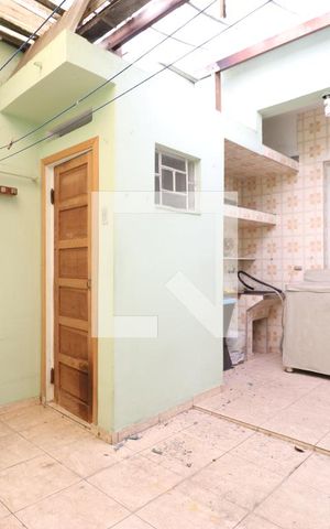 Casa à venda com 85m², 3 quartos e sem vagaQuintal