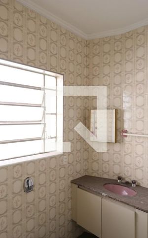 Casa à venda com 85m², 3 quartos e sem vagaBanheiro 1