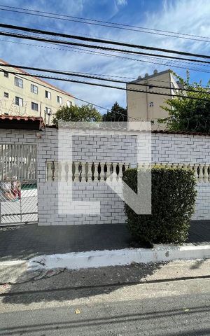 Apartamento à venda com 56m², 3 quartos e 1 vaga Apartamento à venda com 56m², 3 quartos e 1 vagaFachada + Placa