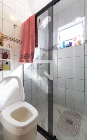 Apartamento à venda com 56m², 3 quartos e 1 vaga Apartamento à venda com 56m², 3 quartos e 1 vagaBanheiro