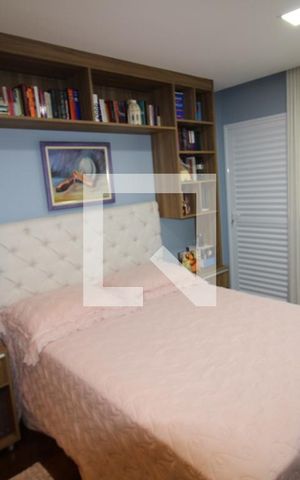Apartamento à venda com 237m², 4 quartos e 4 vagasQuarto 2