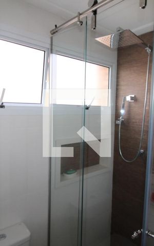 Apartamento à venda com 237m², 4 quartos e 4 vagasQuarto 2 - Banheiro