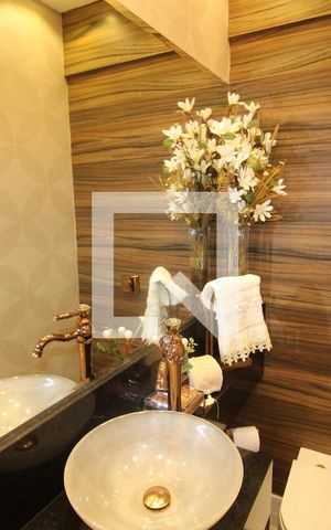 Apartamento à venda com 237m², 4 quartos e 4 vagasLavabo