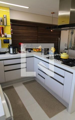 Apartamento à venda com 237m², 4 quartos e 4 vagasCozinha