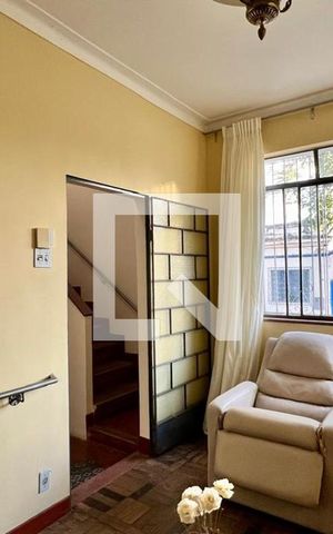 Casa à venda com 152m², 4 quartos e sem vaga Casa à venda com 152m², 4 quartos e sem vagasala