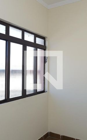 Casa para alugar com 150m², 3 quartos e sem vagaÁrea de Serviço