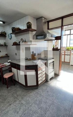 Apartamento à venda com 320m², 4 quartos e 3 vagas