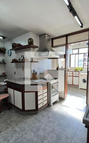 Apartamento à venda com 320m², 4 quartos e 3 vagas