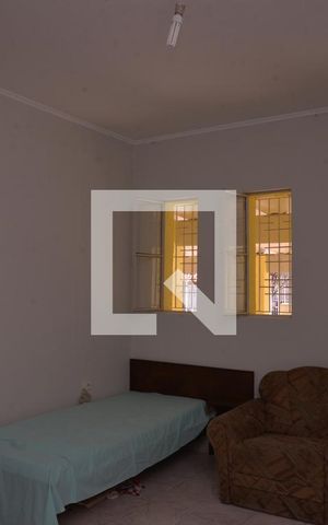 Casa à venda com 141m², 2 quartos e 2 vagasSala