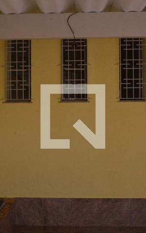 Casa à venda com 141m², 2 quartos e 2 vagasGaragem