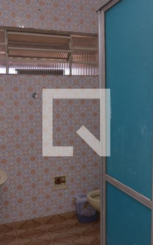 Casa à venda com 141m², 2 quartos e 2 vagasBanheiro