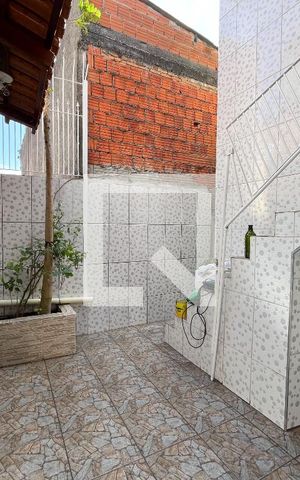 Casa para alugar com 54m², 1 quarto e sem vaga Casa para alugar com 54m², 1 quarto e sem vagaQuintal