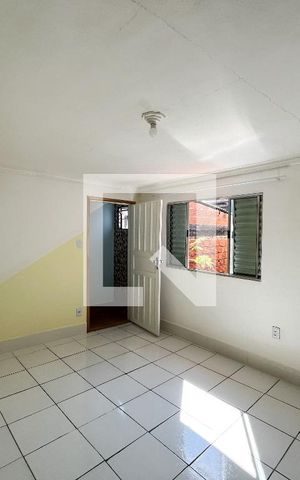Casa para alugar com 54m², 1 quarto e sem vaga Casa para alugar com 54m², 1 quarto e sem vagaSuite