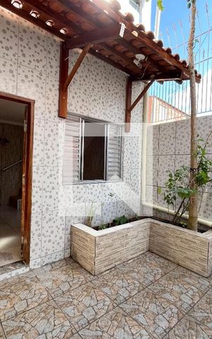 Casa para alugar com 54m², 1 quarto e sem vaga Casa para alugar com 54m², 1 quarto e sem vagaQuintal