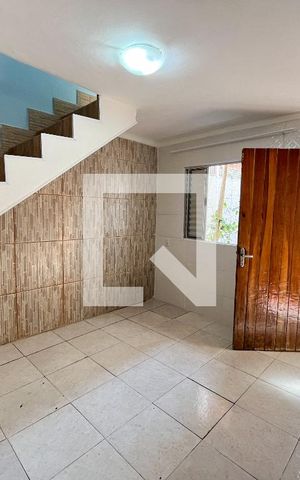Casa para alugar com 54m², 1 quarto e sem vaga Casa para alugar com 54m², 1 quarto e sem vagaSala