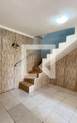 Casa para alugar com 54m², 1 quarto e sem vaga Casa para alugar com 54m², 1 quarto e sem vagaSala