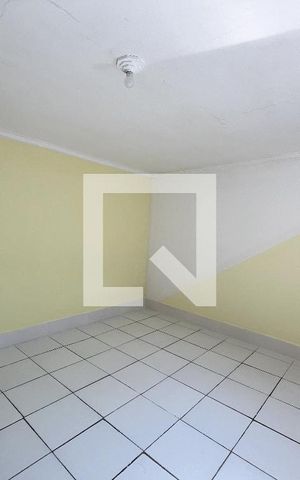 Casa para alugar com 54m², 1 quarto e sem vaga Casa para alugar com 54m², 1 quarto e sem vagaSuite