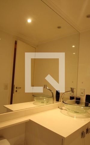 Apartamento à venda com 177m², 3 quartos e 3 vagasBanheiro suíte 2
