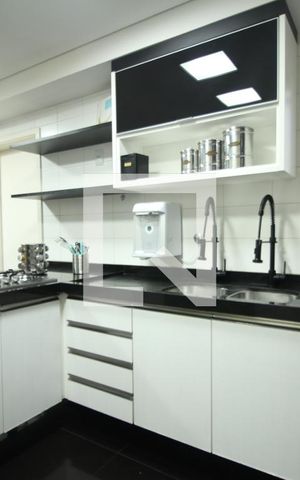 Apartamento à venda com 177m², 3 quartos e 3 vagasCozinha