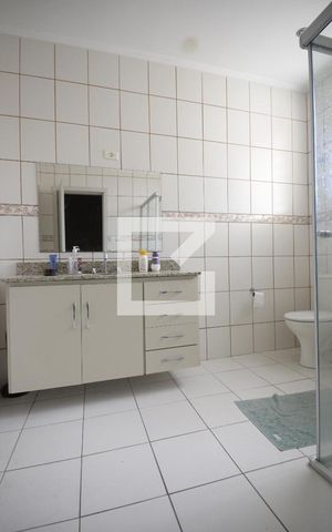 Casa à venda com 138m², 2 quartos e 3 vagasBanheiro