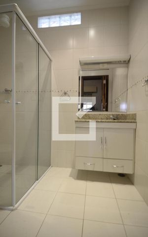 Casa à venda com 138m², 2 quartos e 3 vagasSuíte