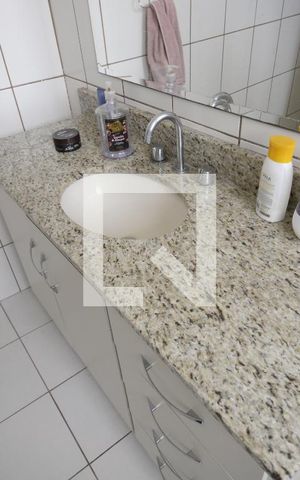 Casa à venda com 138m², 2 quartos e 3 vagasBanheiro