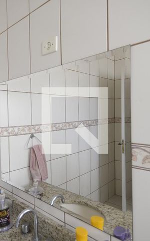 Casa à venda com 138m², 2 quartos e 3 vagasBanheiro