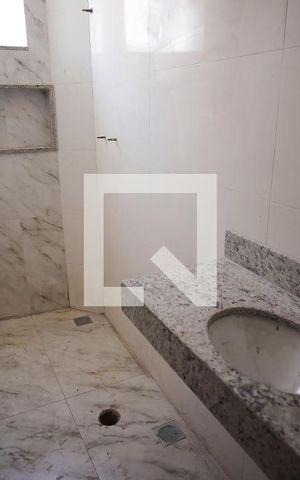 Casa à venda com 83m², 2 quartos e 1 vaga Casa à venda com 83m², 2 quartos e 1 vagaBanheiro 2