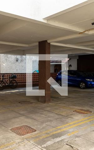 Apartamento à venda com 75m², 2 quartos e 2 vagas Apartamento à venda com 75m², 2 quartos e 2 vagasÁrea comum - Garagem