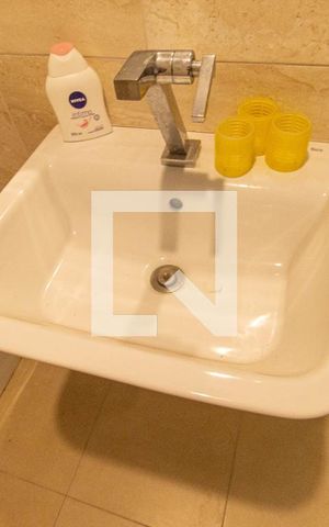 Casa à venda com 356m², 7 quartos e 3 vagas Casa à venda com 356m², 7 quartos e 3 vagasBanheiro da Suíte
